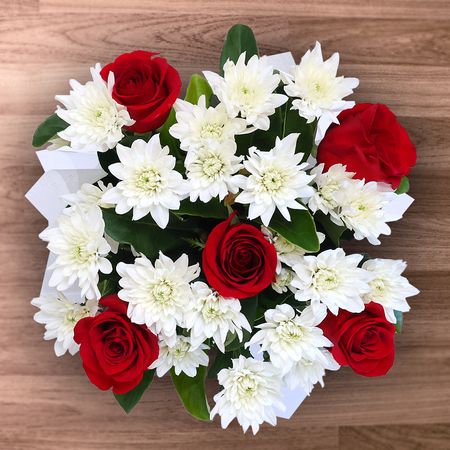 Ruby Rose Box with Chocs