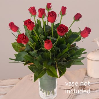 Bouquet of 12 Red Roses Flowers